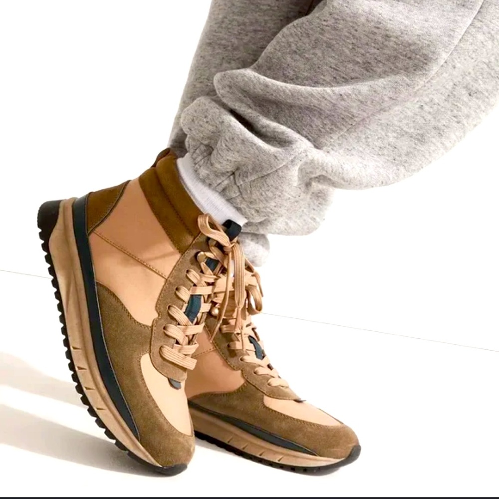 Madewell The Sneaker Boot NylonSuede
Golden Spinach Multi‎ Like new with box 7.5